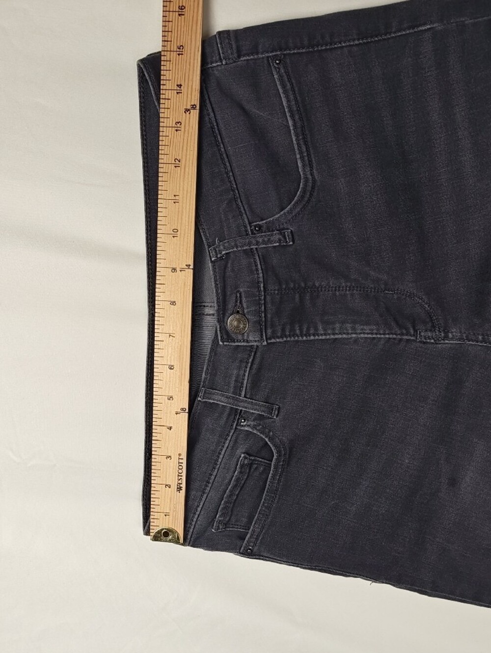 Levi's 311 Shaping Skinny Jeans Gray Women's Size 29 - Picture 5 of 10
